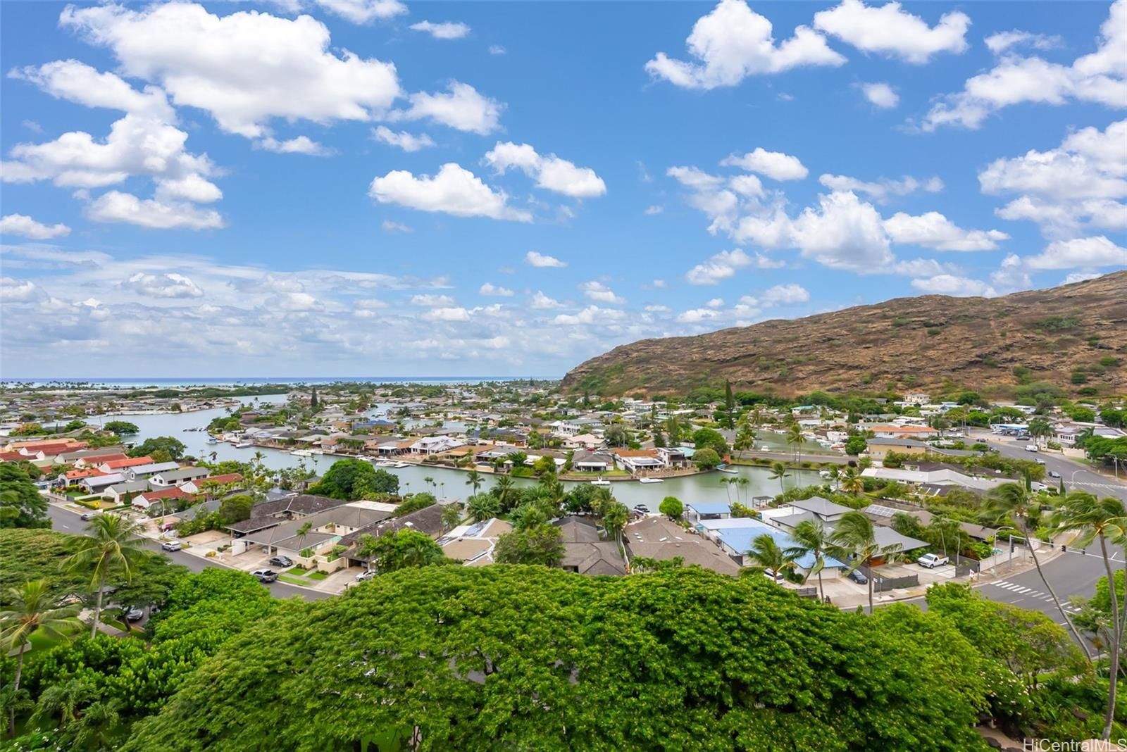 Heritage House Hawaii-Kai Unit 1100 in HAHAIONE-LOWER