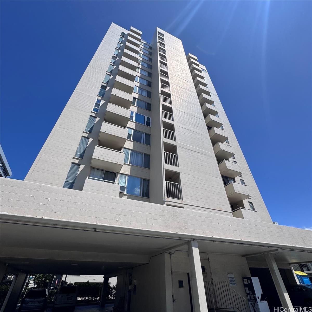 Pulelehua Unit 1104 in PUNAHOU