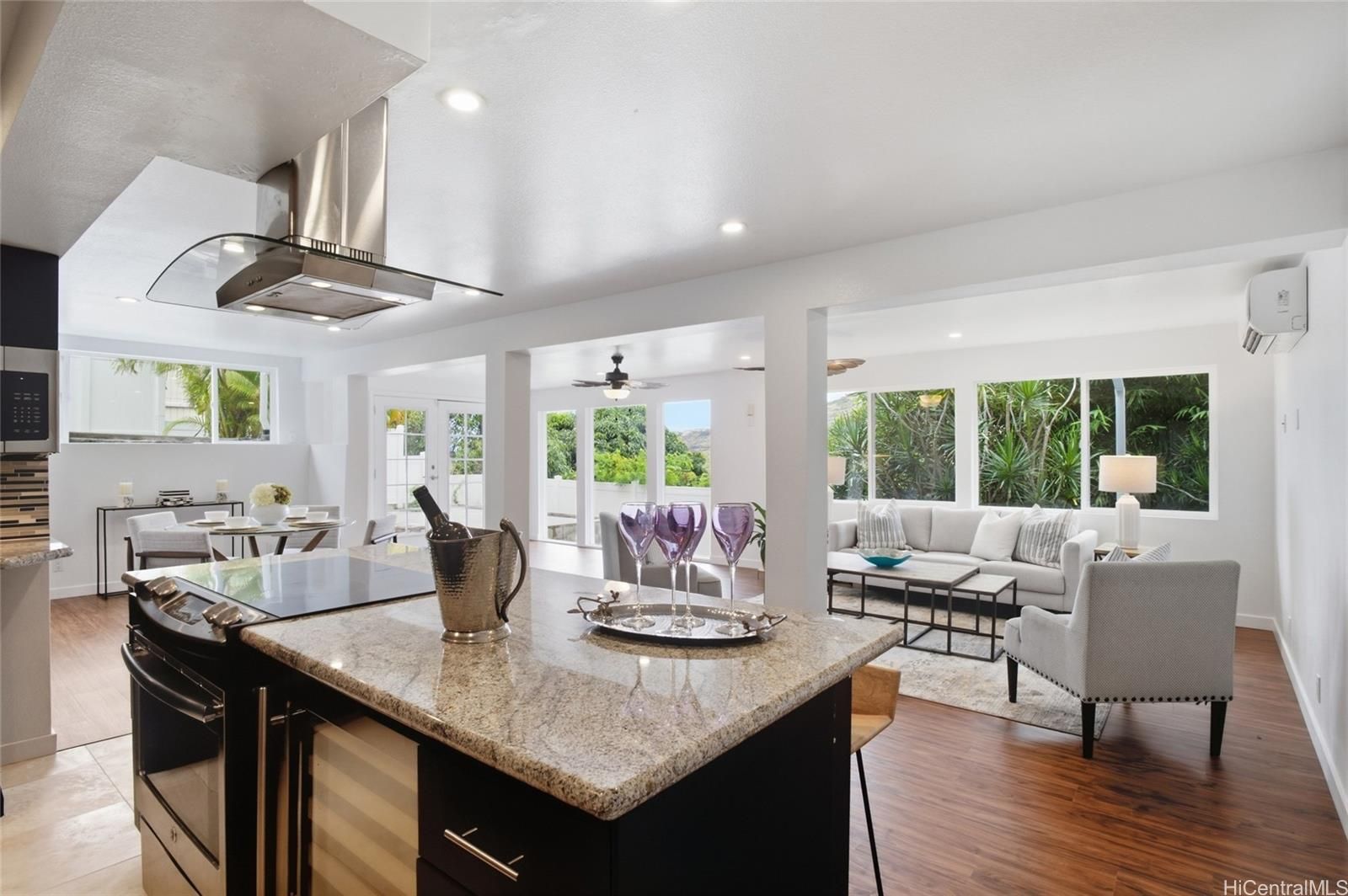 920 Leighton St , Honolulu, HI, 96821 in AINA HAINA AREA