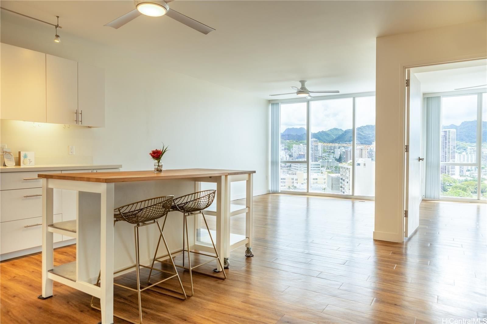 Symphony Honolulu Unit 2001 in KAKAAKO