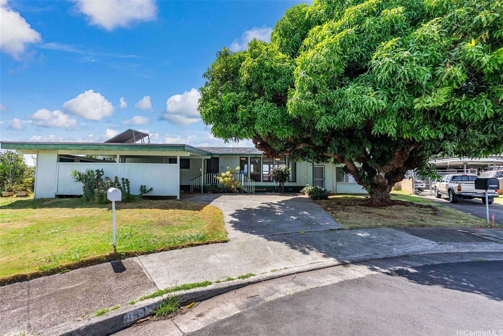 98-1712 Laauhuahua Way , Pearl City, HI, 96782 in WAIAU