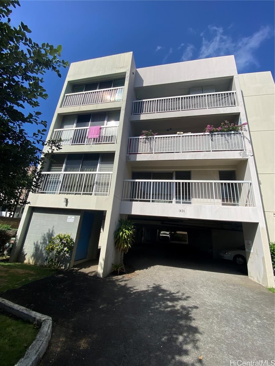 1436 Kewalo St #204, Honolulu, HI, 96822 in MAKIKI AREA