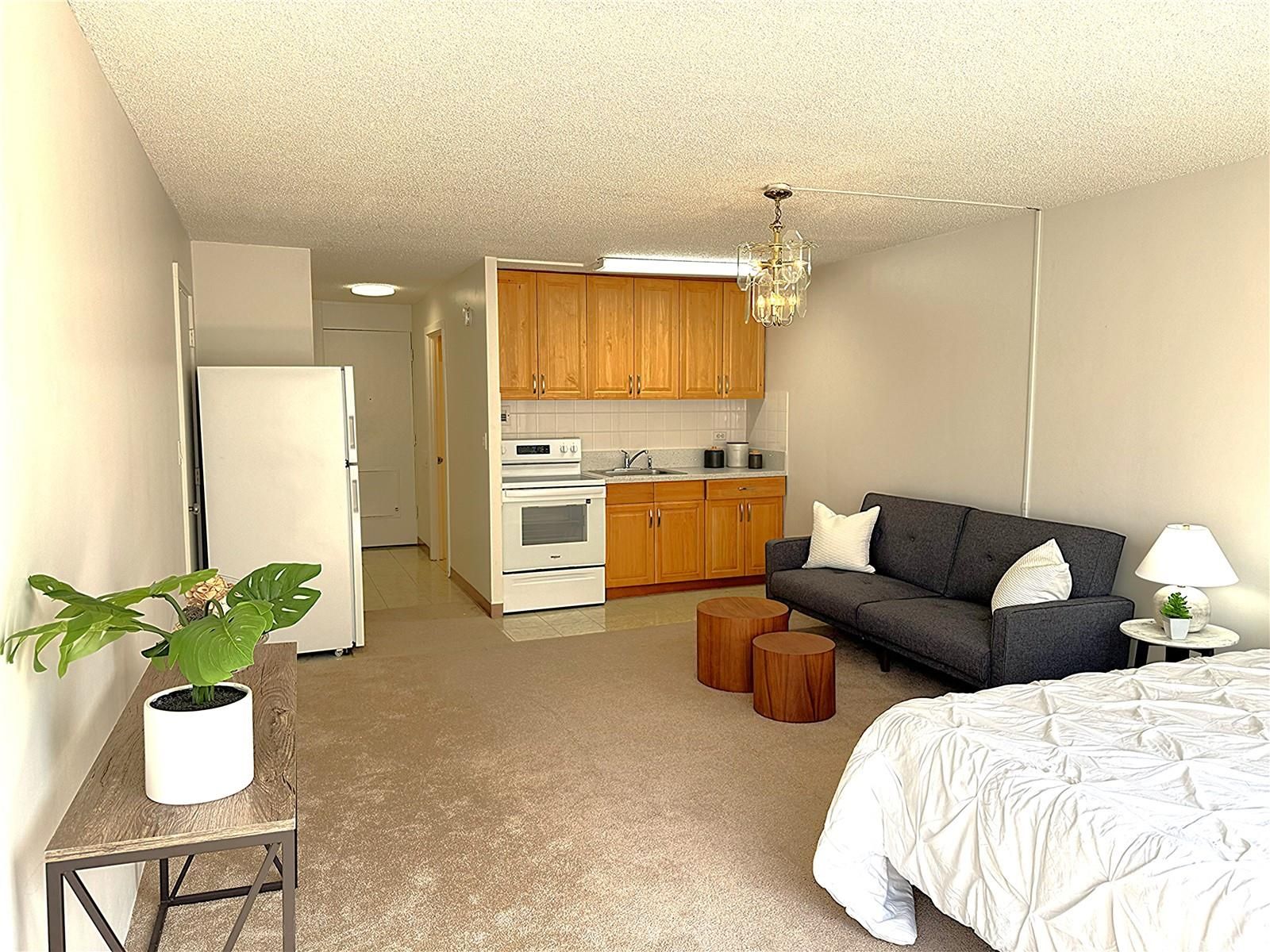 Pacific Grand Unit 1014 in ALA MOANA