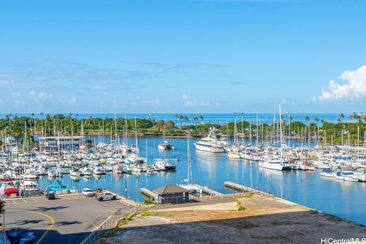 Harbor View Plaza Unit 606 in WAIKIKI