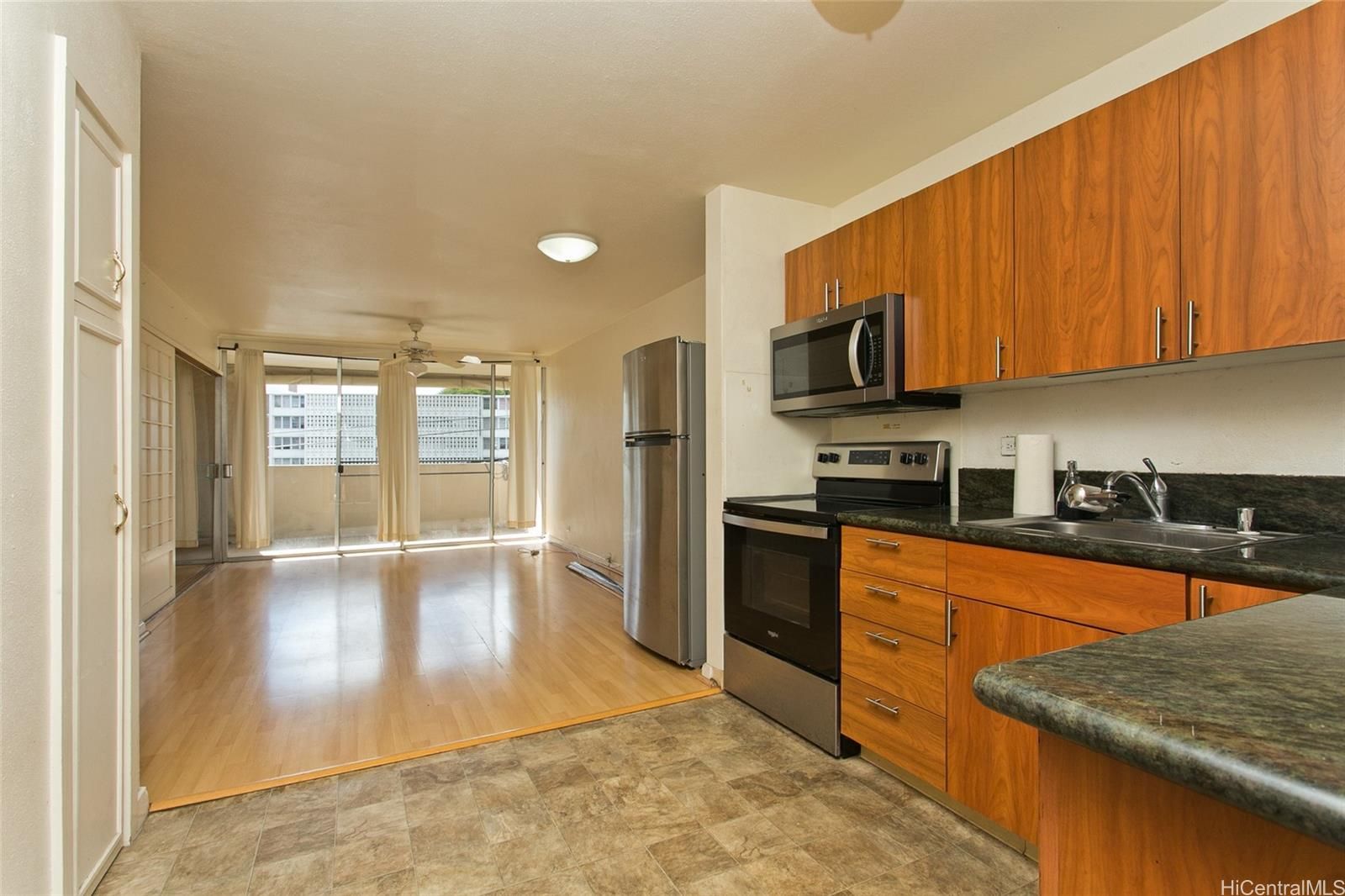 Emerson Court Unit 213 in PUNCHBOWL-LOWER