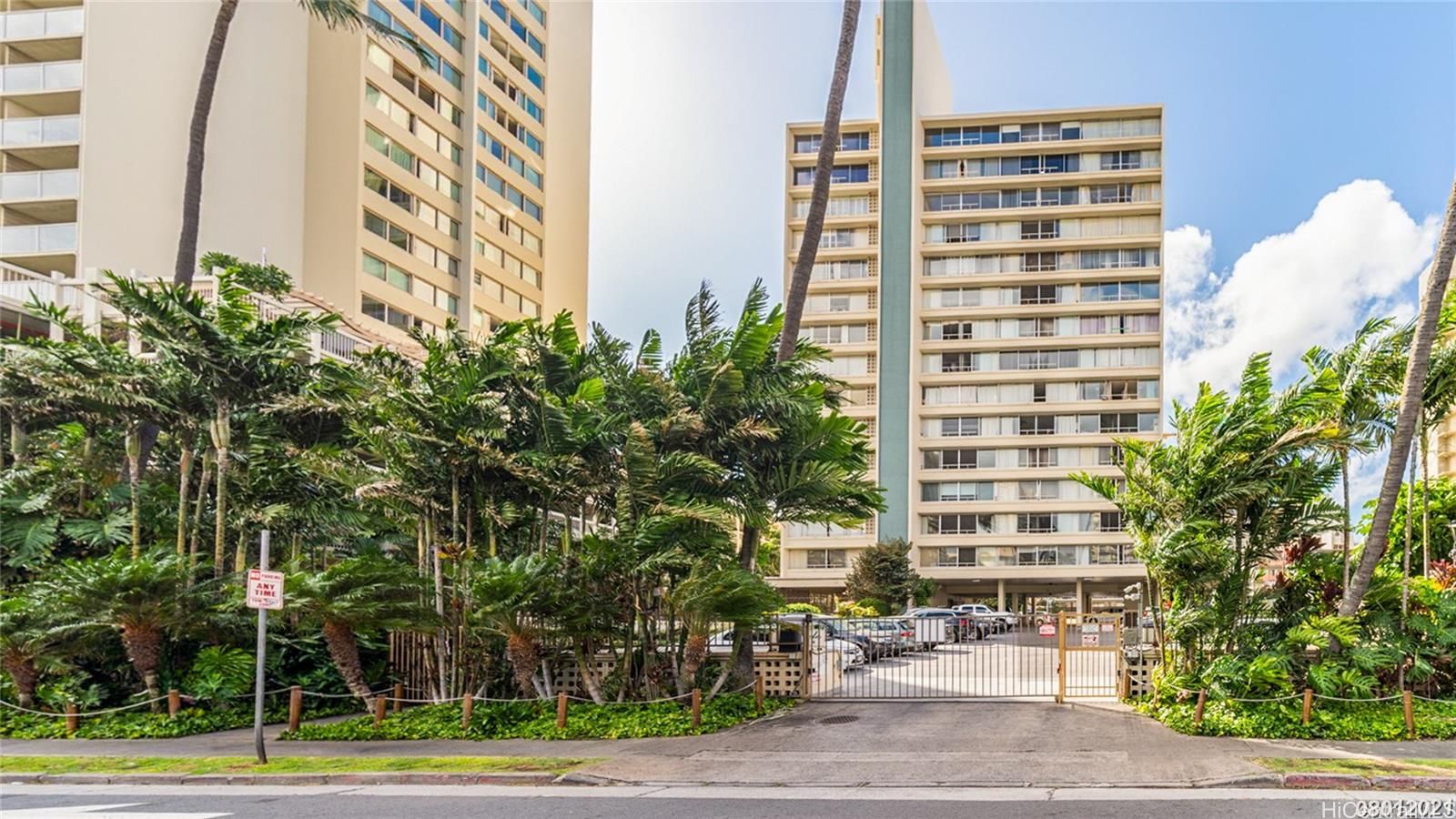 Seaside Towers Unit 1604 in WAIKIKI