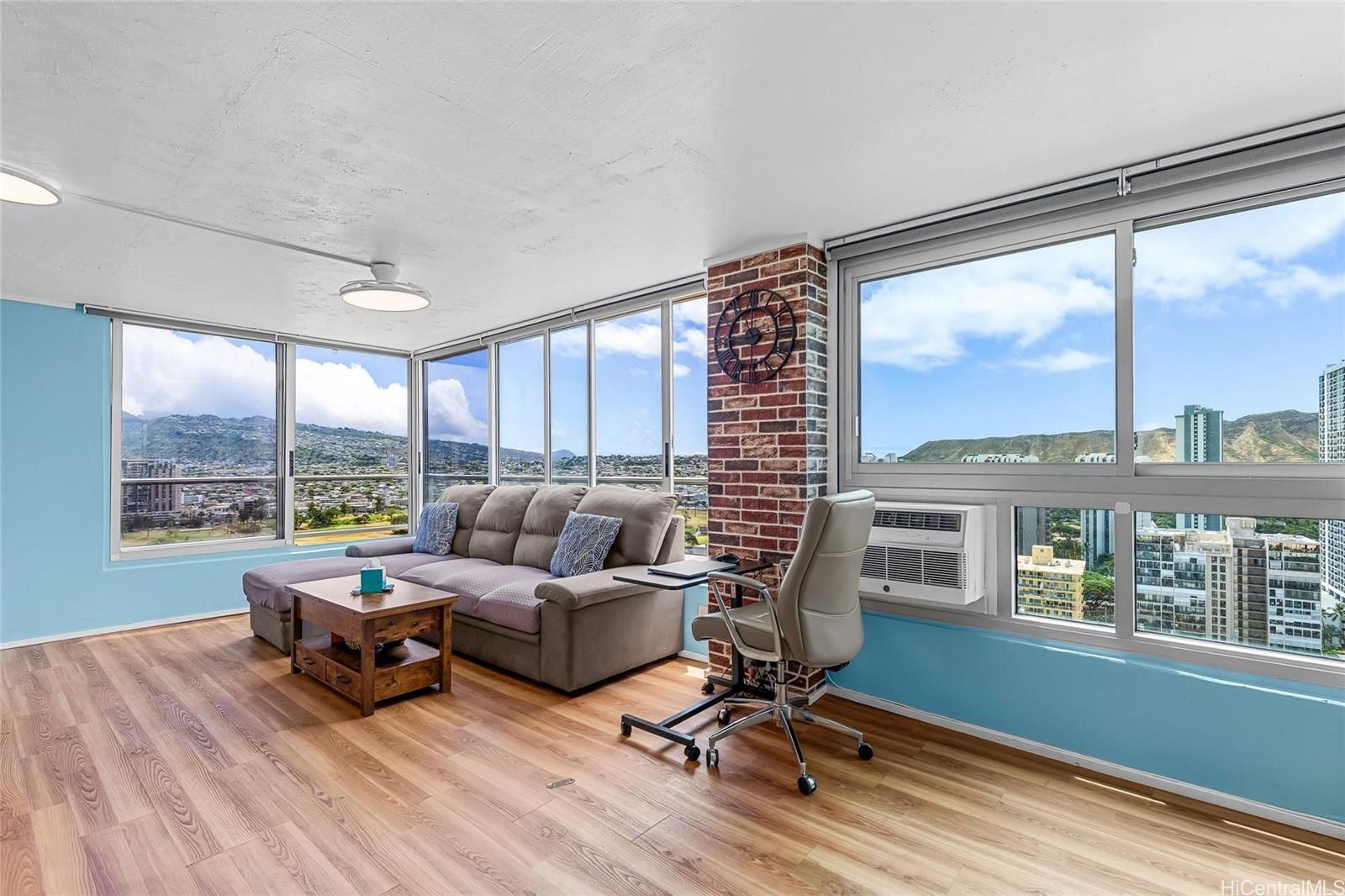 Waikiki Townhouse Unit 2501 in WAIKIKI