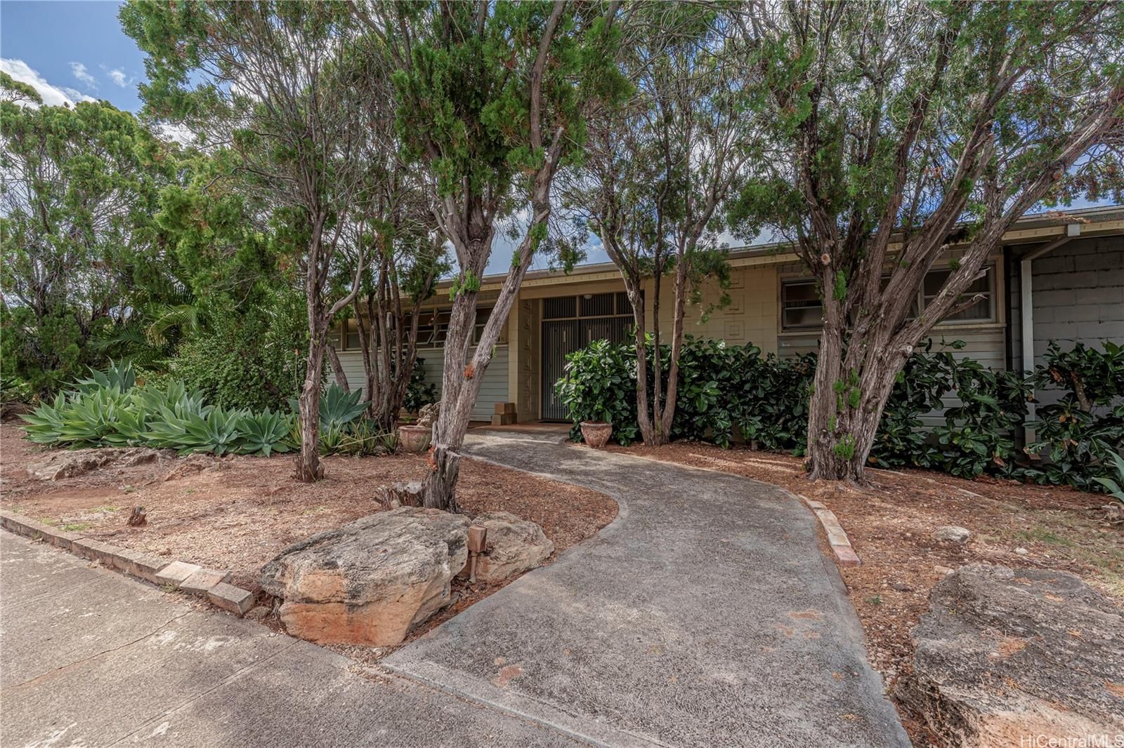 4117 Kaimanahila St , Honolulu, HI, 96816 in DIAMOND HEAD