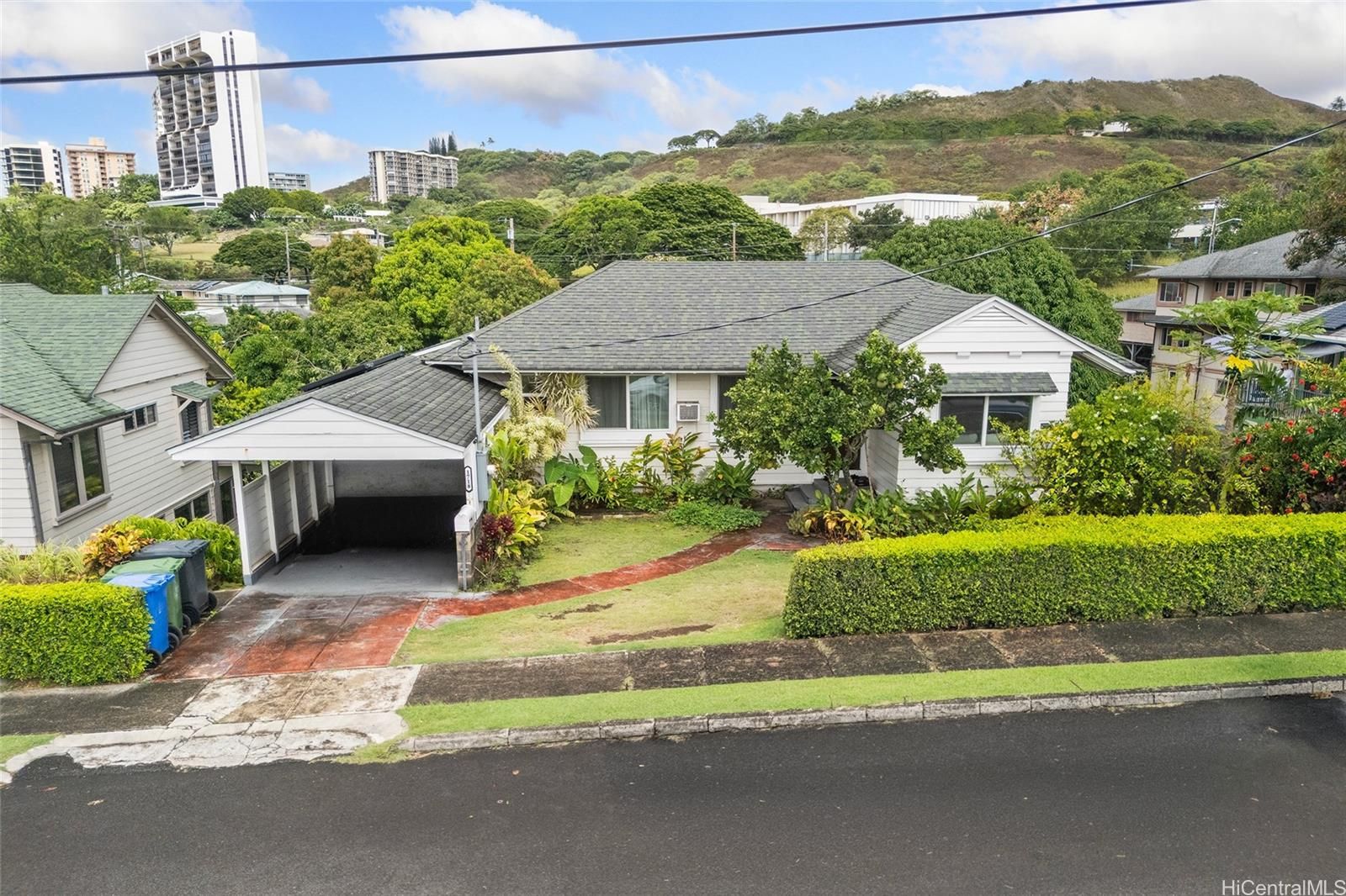 1718 Lewalani Dr , Honolulu, HI, 96822 in MAKIKI