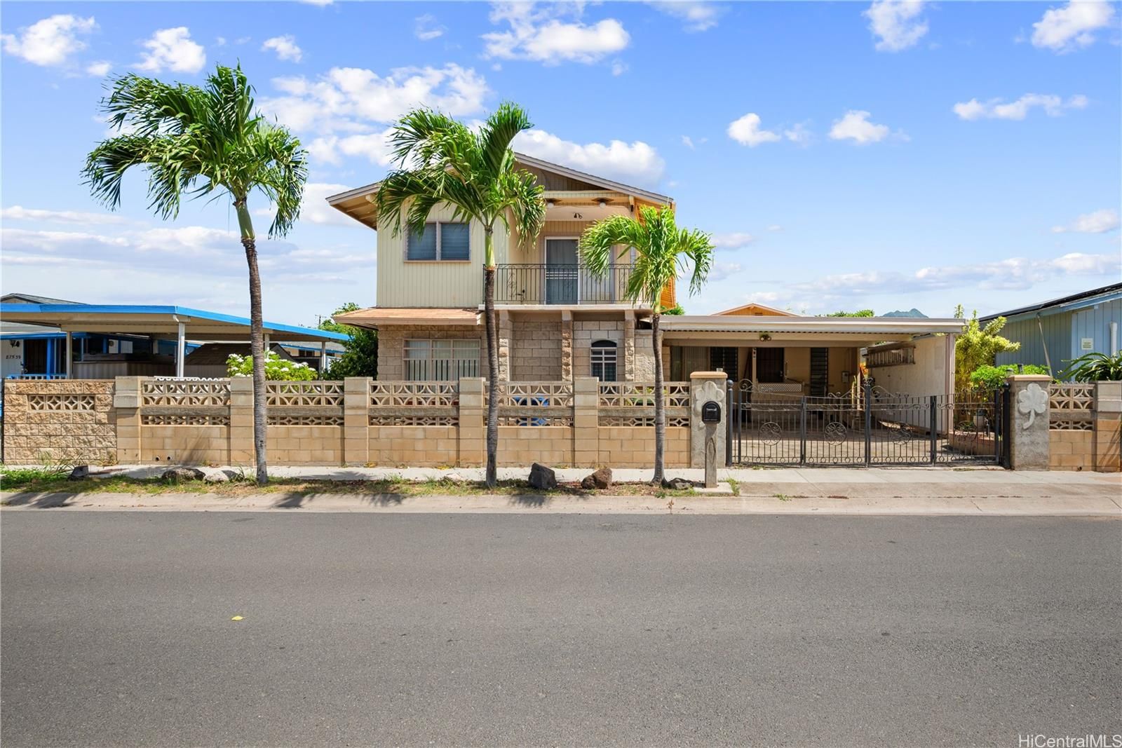 87-531 Manuu St , Waianae, HI, 96792 in MAILI