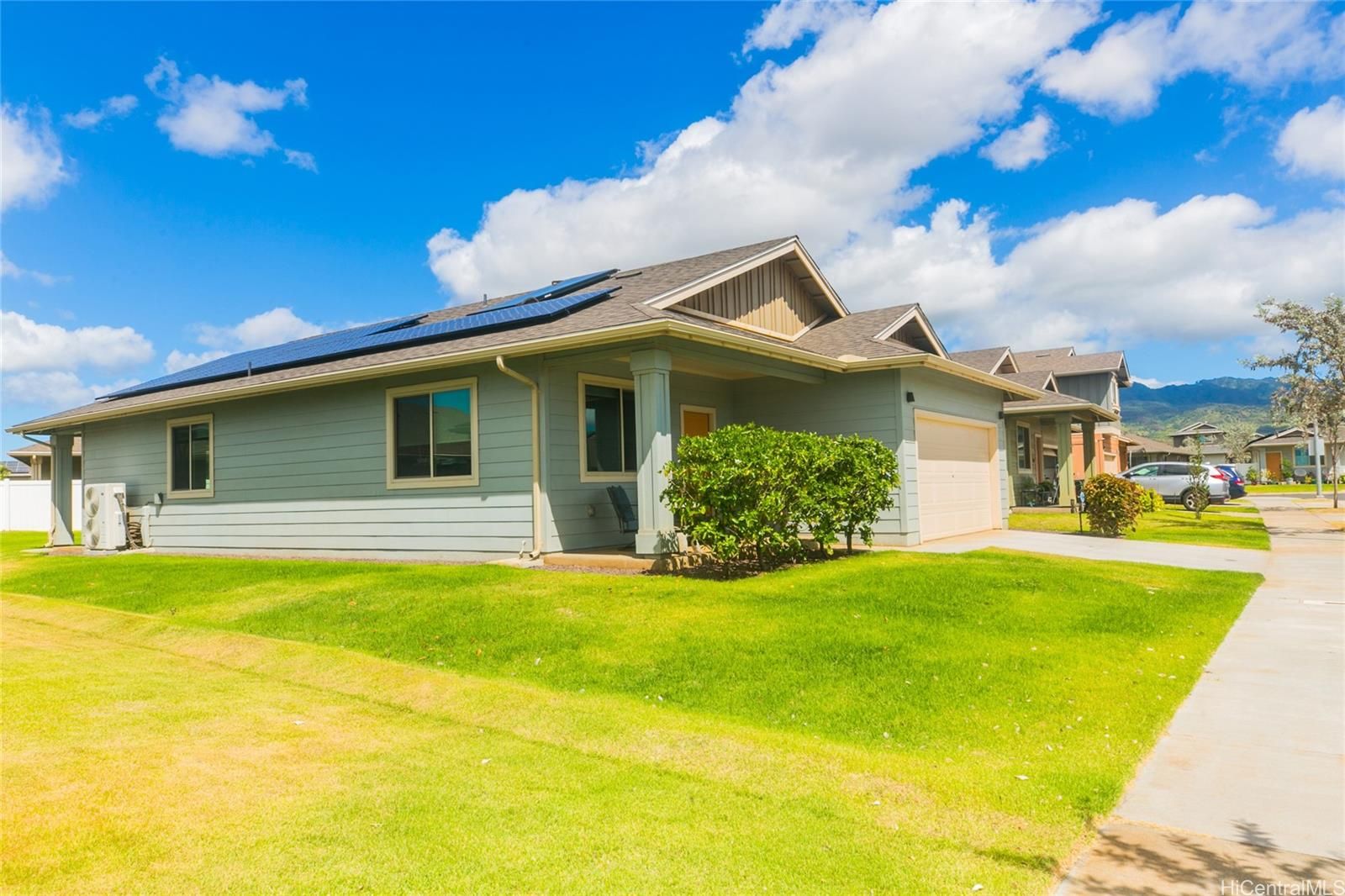 91-972 Pue Pue St , Ewa Beach, HI, 96706 in HOOPILI-LEHUA