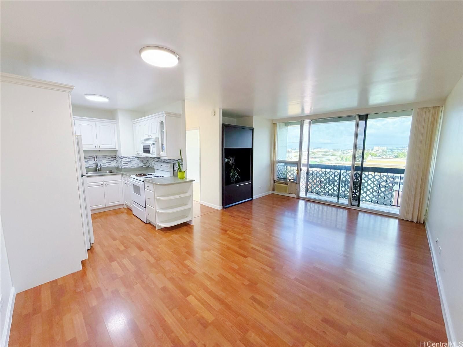 Liliha Square Unit 8G in LILIHA