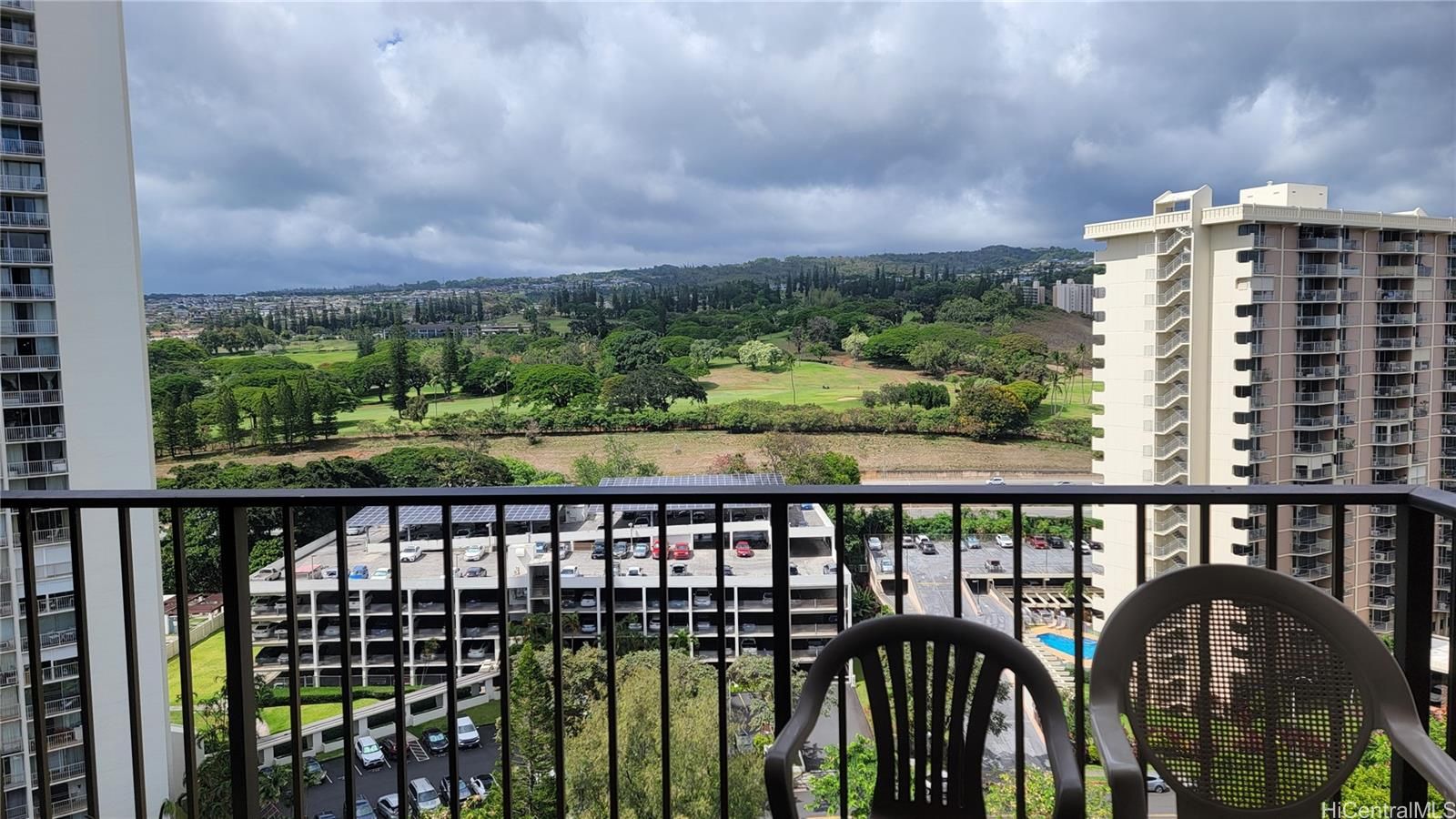 Park at Pearlridge Unit C1803 in PEARLRIDGE