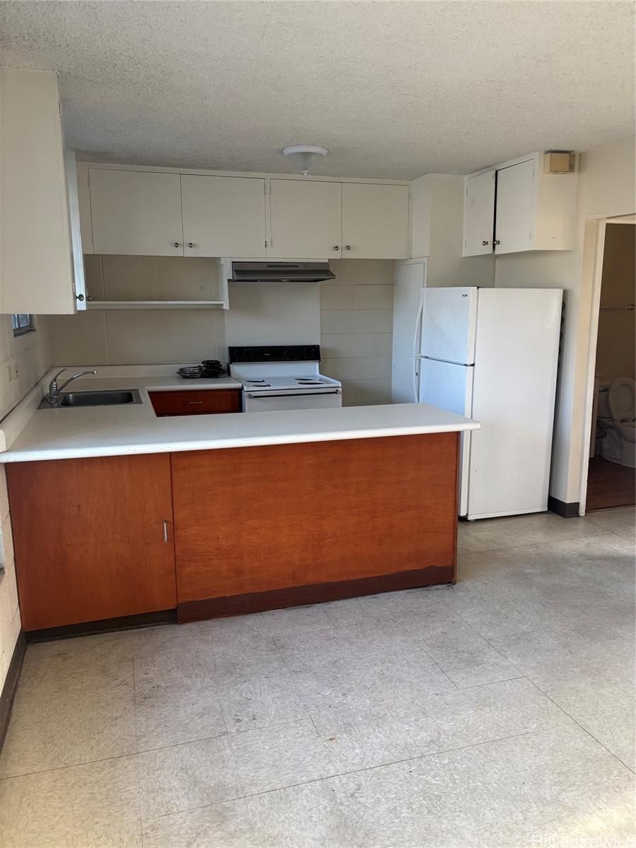 1409 Kinau Sts #5, Honolulu, HI, 96814 in MAKIKI AREA