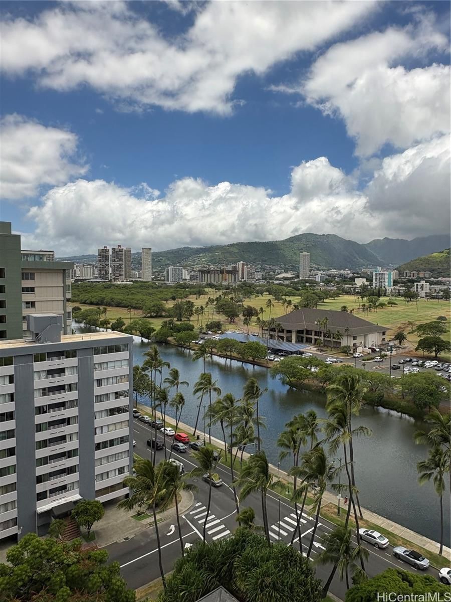 Liliuokalani Gardens Unit II1616 in WAIKIKI