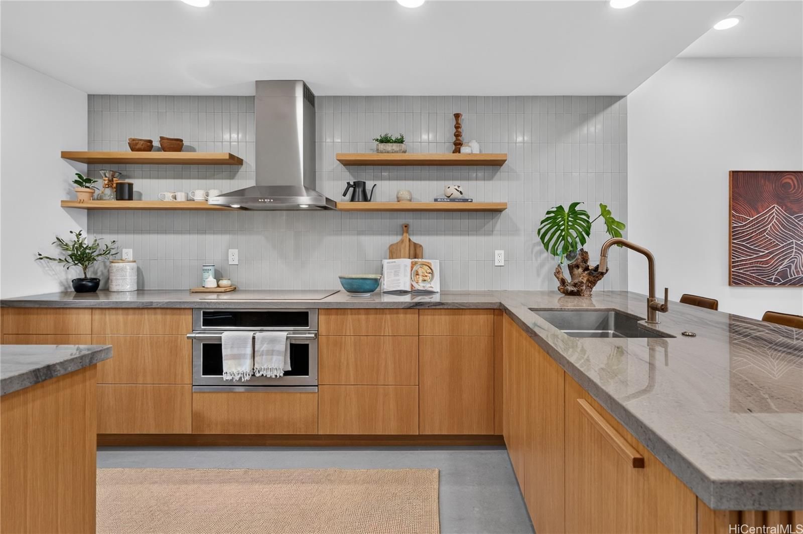 Bluestone Unit 603 in BLUESTONE