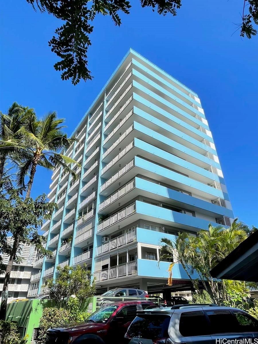 439 Keoniana St #305, Honolulu, HI, 96815 in WAIKIKI