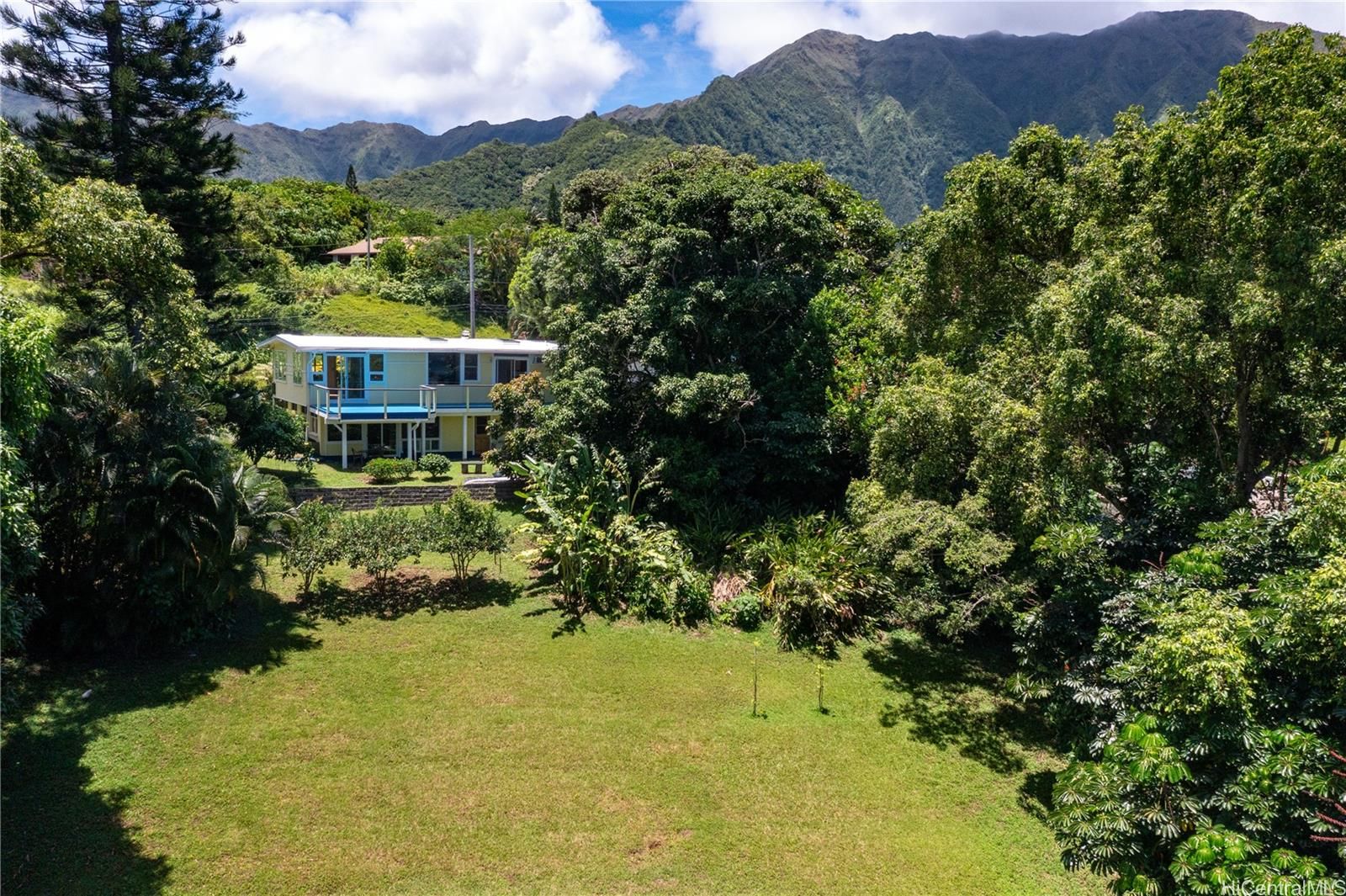 47-337 Mahakea Rd , Kaneohe, HI, 96744 in KAALAEA