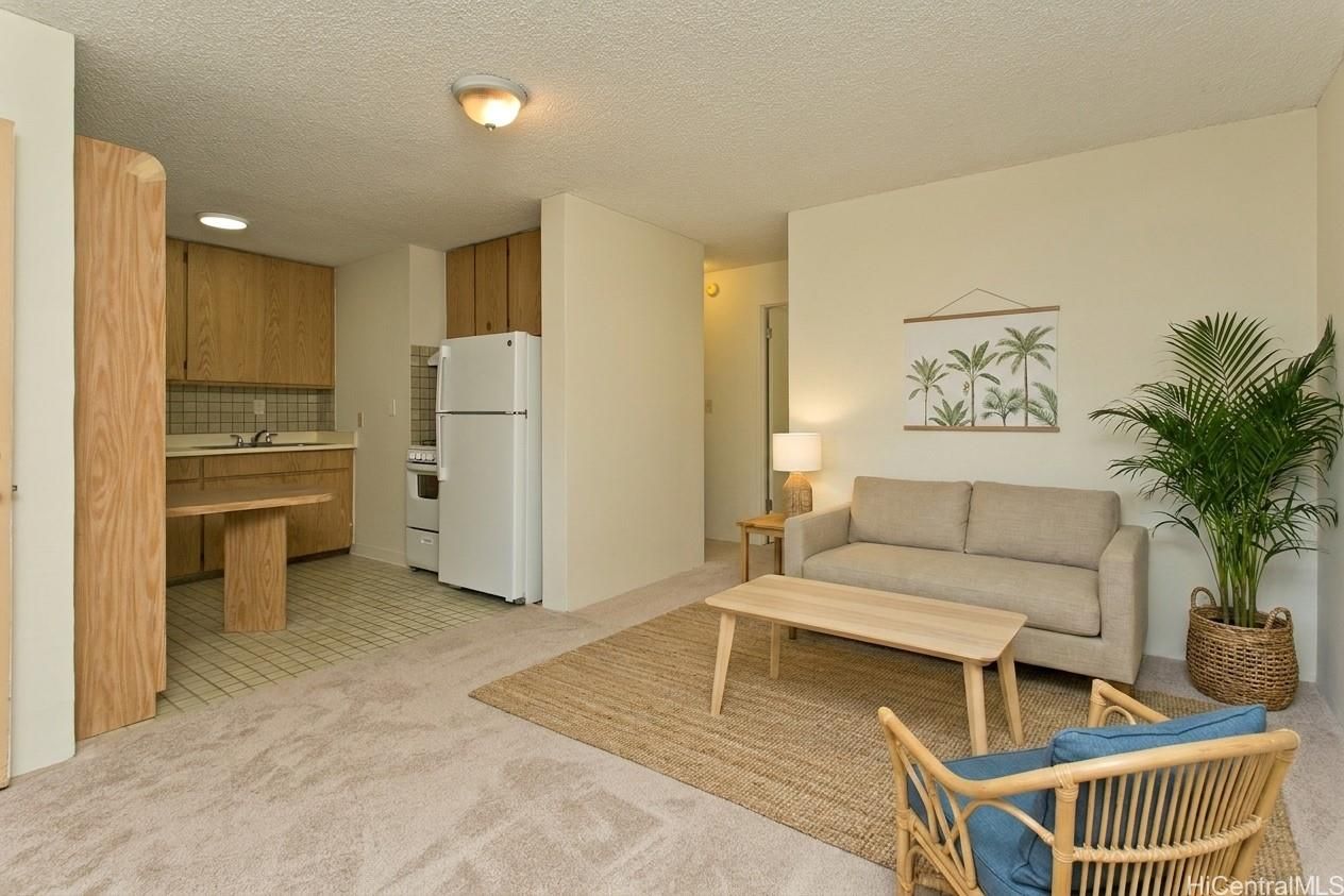 Makiki West Unit 109 in PUNCHBOWL AREA