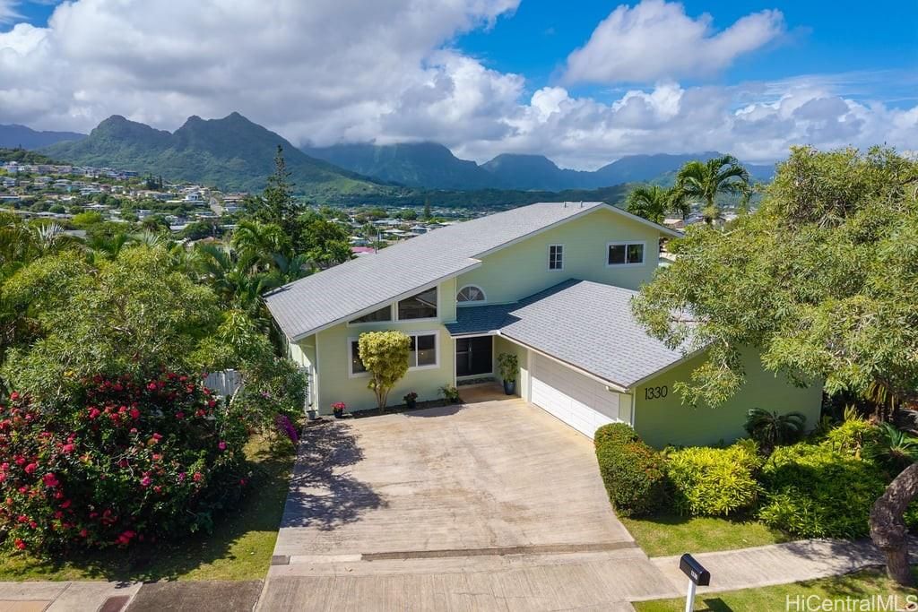 1330 Kuuna Pl , Kailua, HI, 96734 in KEOLU HILLS