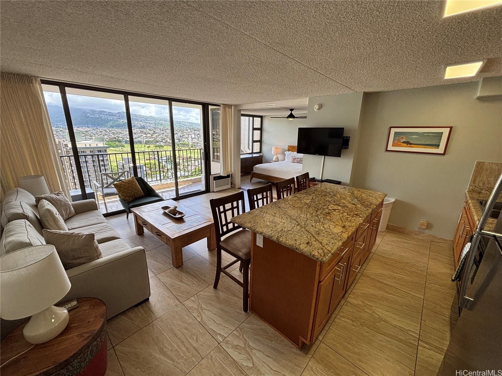 Waikiki Banyan Unit 2003 in WAIKIKI