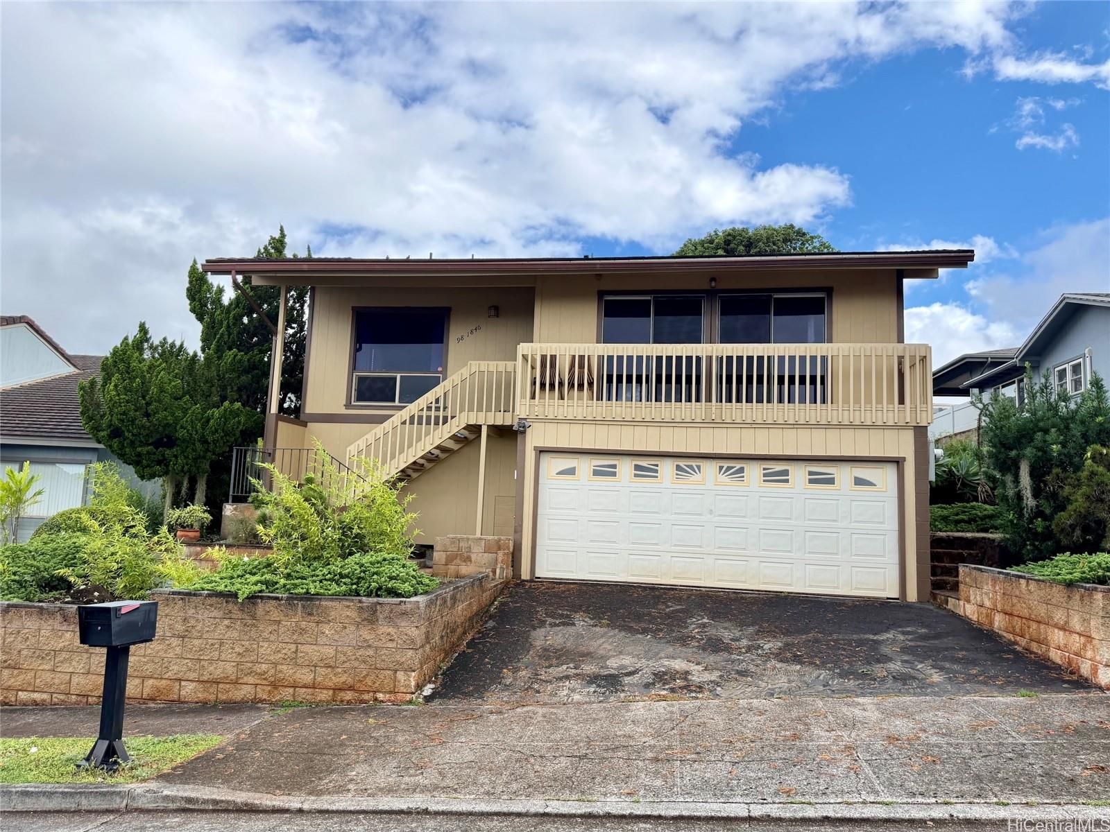 98-1846 Nahele St , Aiea, HI, 96701 in NEWTOWN
