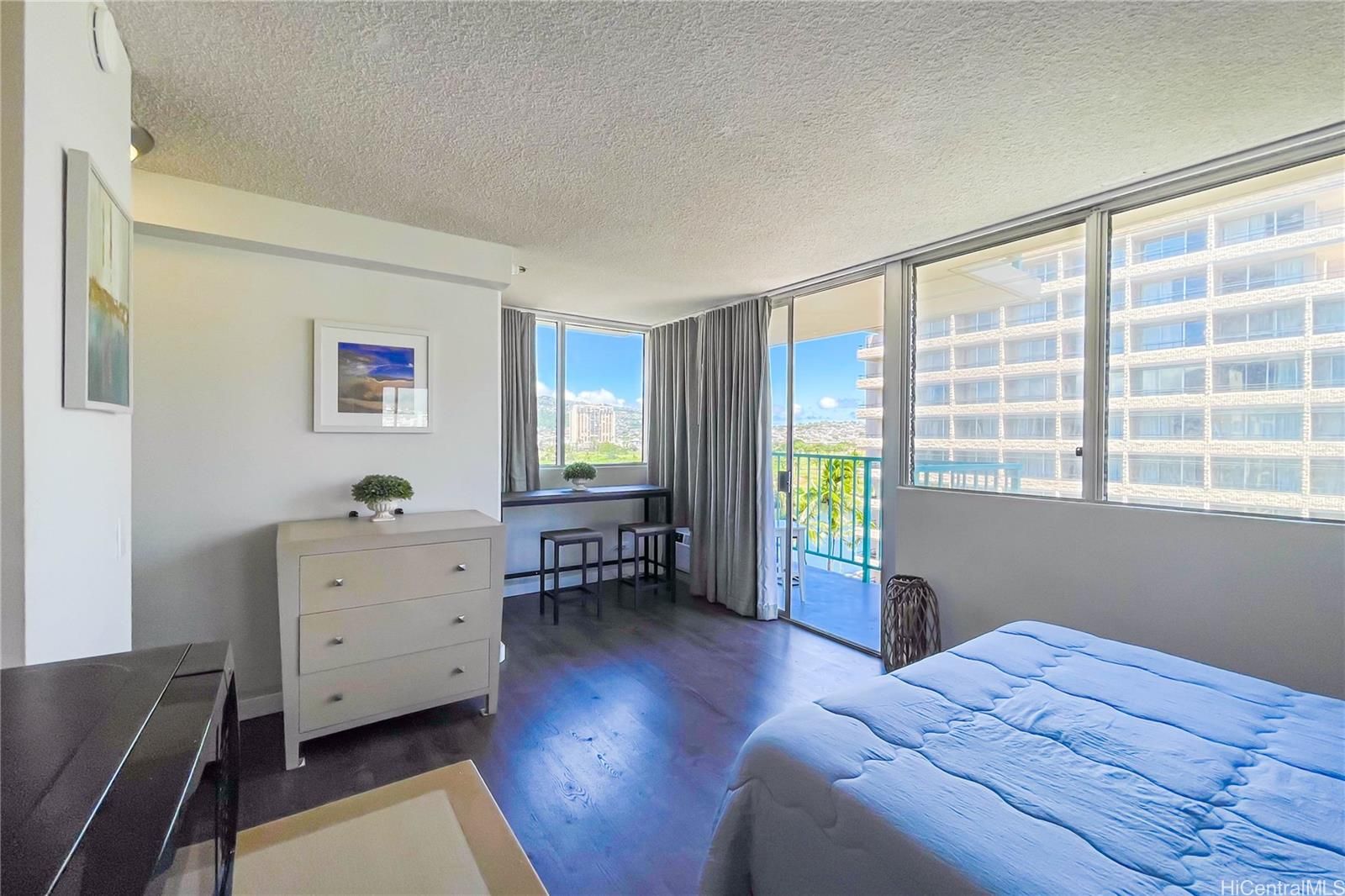 Aloha Surf Hotel Unit 810 in WAIKIKI