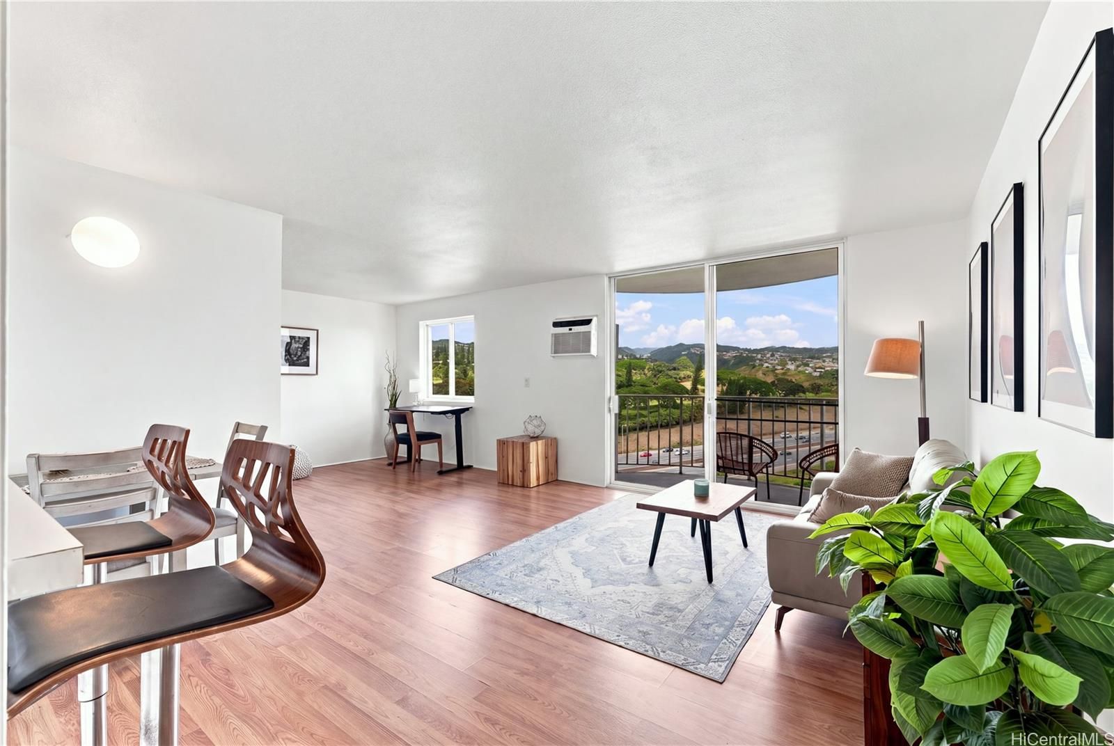 Pearl Ridge Gdns and Twr Unit 7-1408 in PEARLRIDGE