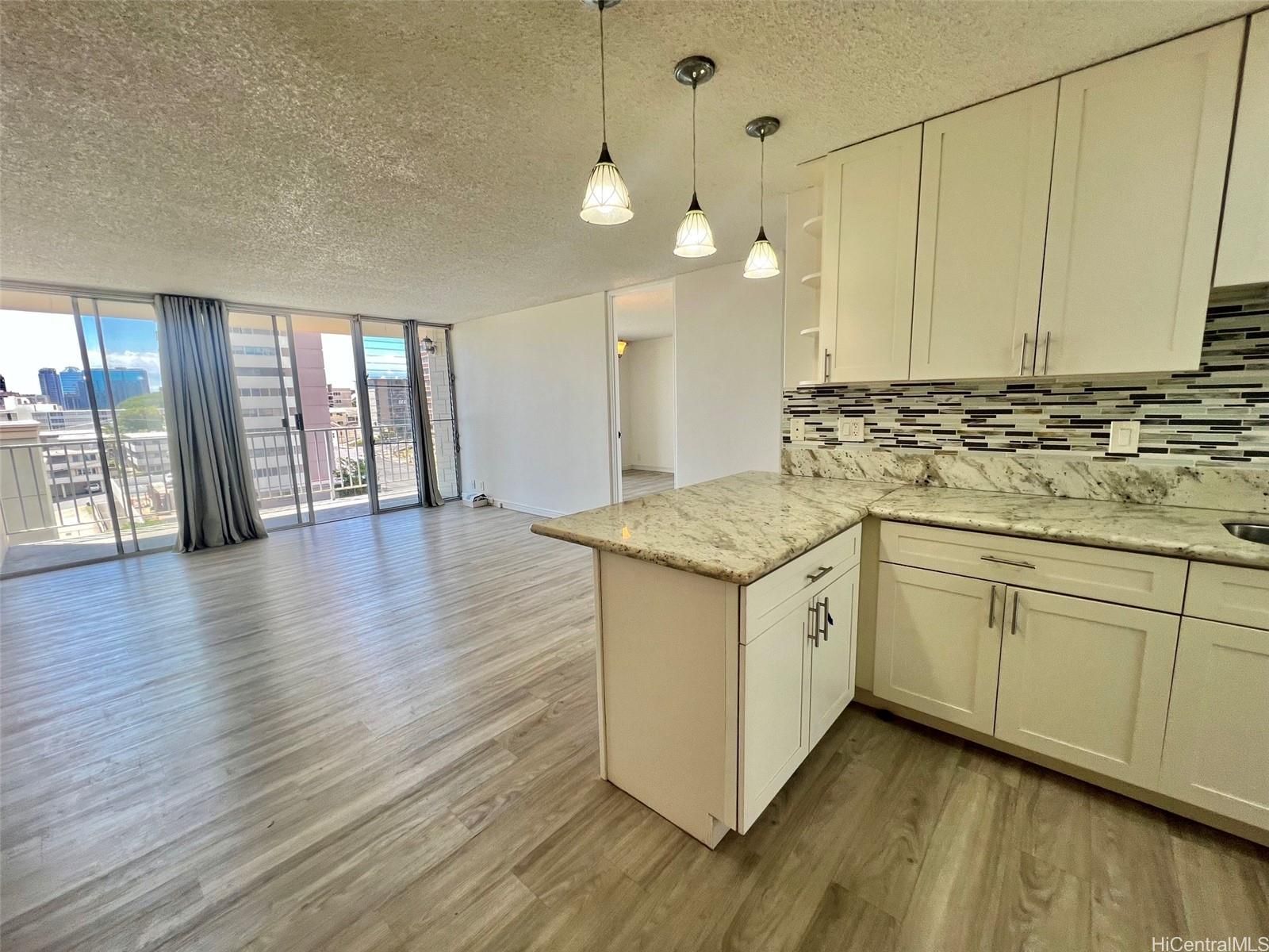 Victoria Towers Unit 902 in PUNCHBOWL AREA