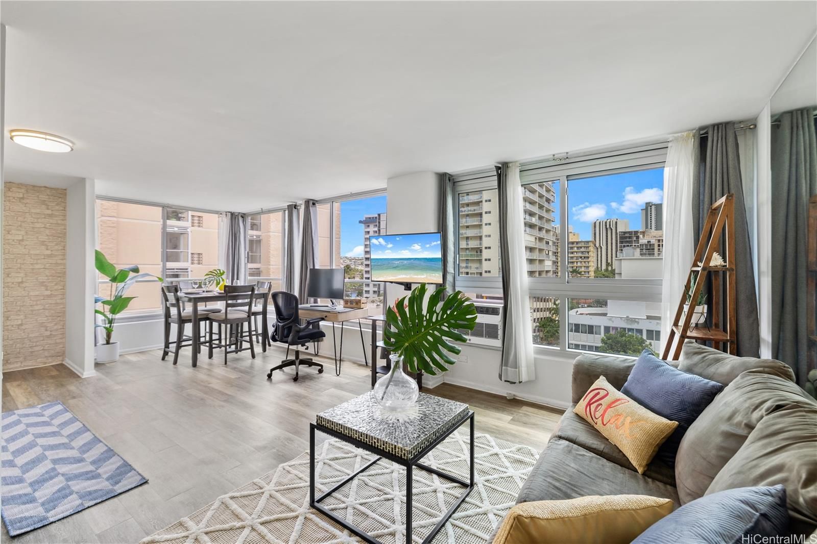 Waikiki Townhouse Unit 701 in WAIKIKI