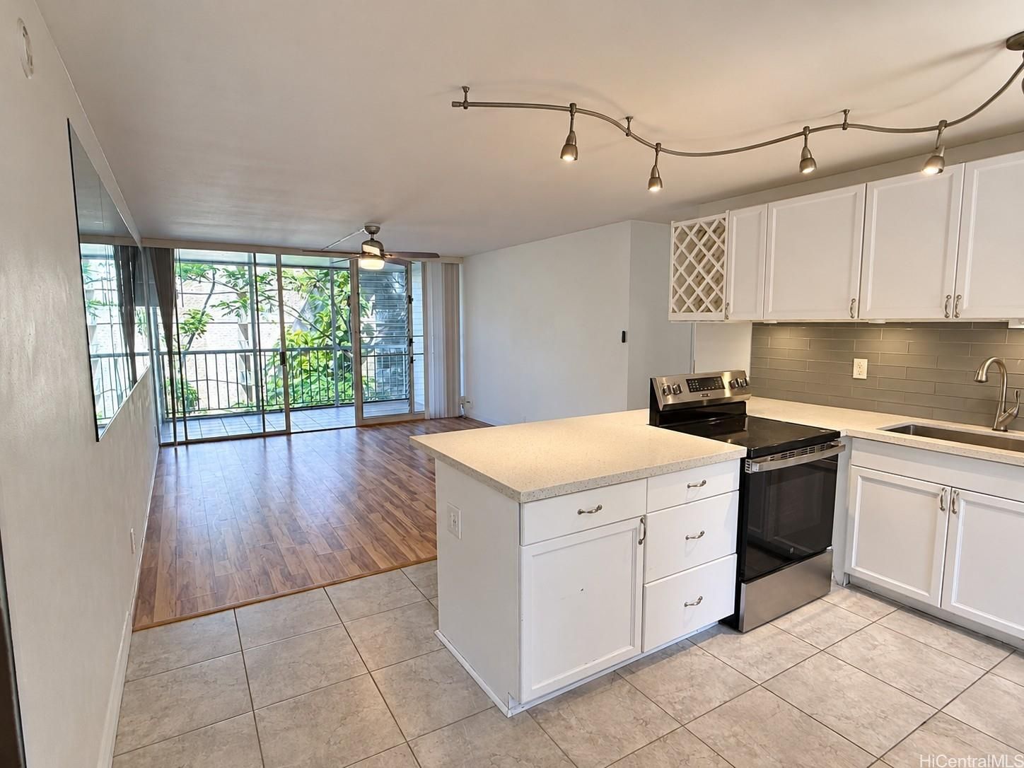 Waikalani Woodlands Unit B604 in WAIPIO ACRES/WAIKALANI WOODLANDS