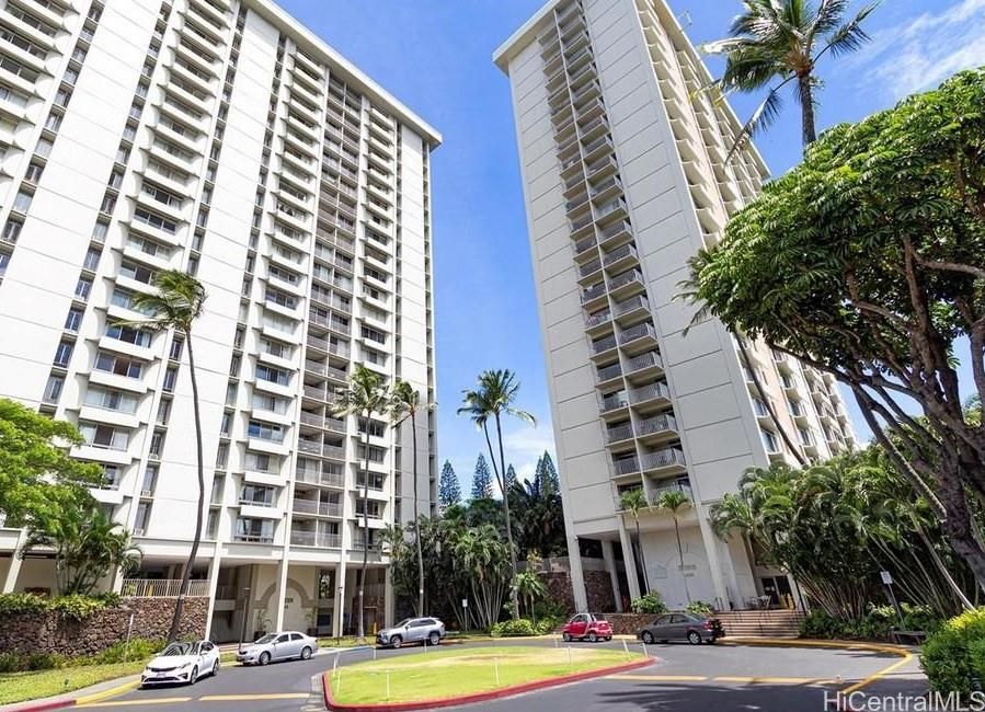 Queen Emma Gardens Unit 534 in DOWNTOWN