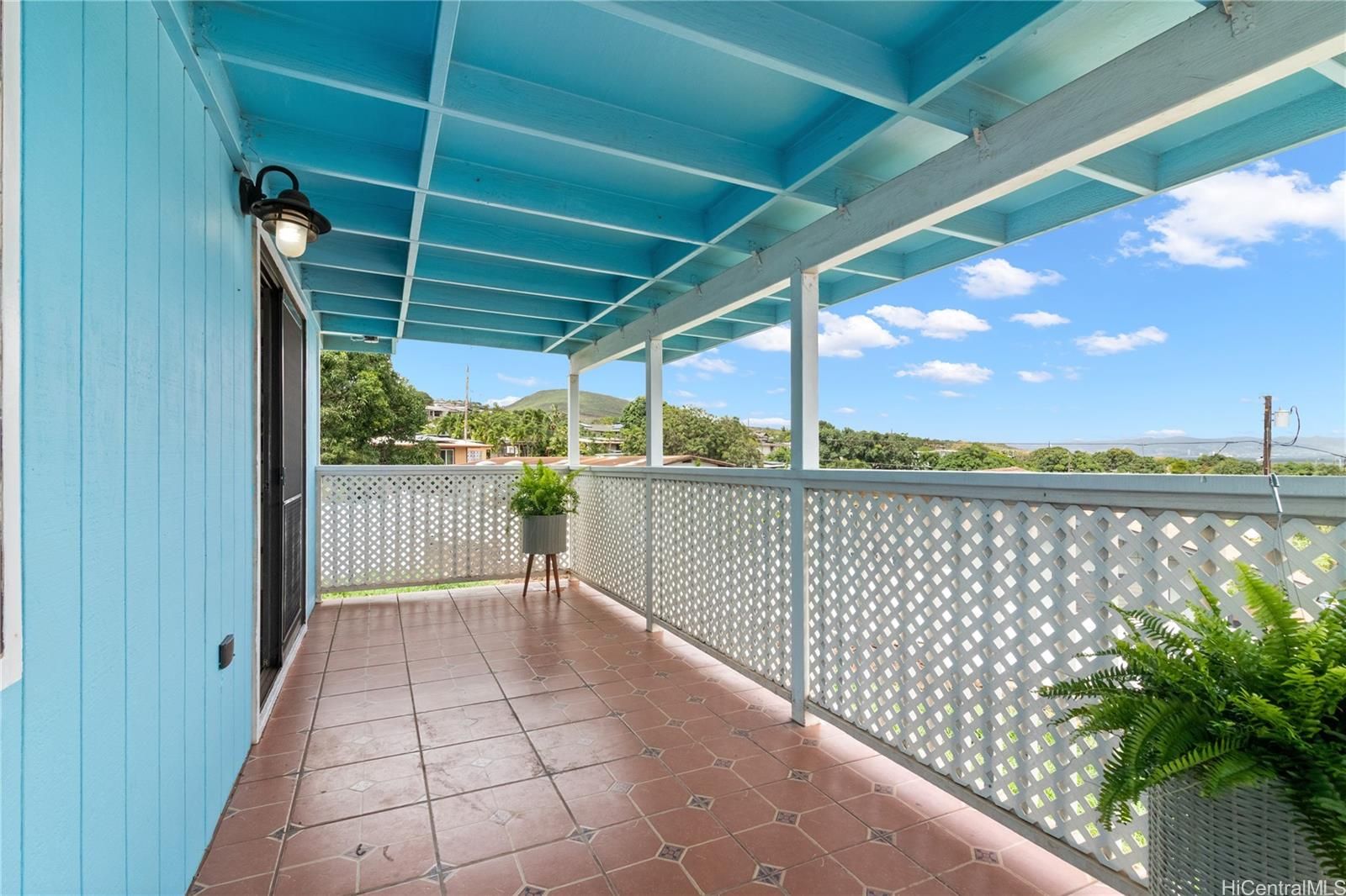92-547 Ualehei St , Kapolei, HI, 96707 in MAKAKILO-LOWER