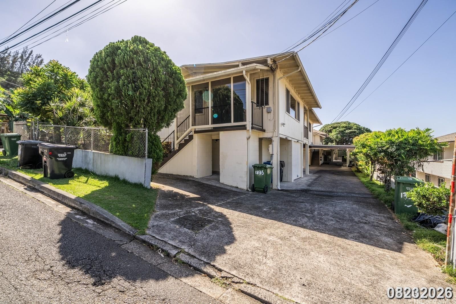 1835 Akone Pl #B, Honolulu, HI, 96819 in KALIHI VALLEY