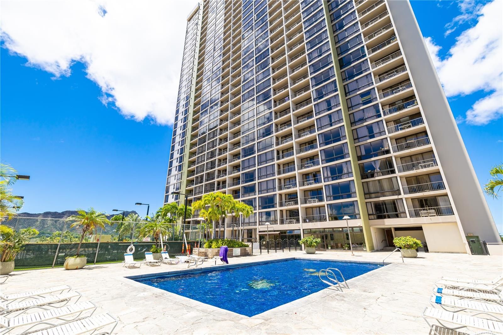 Waikiki Sunset Unit 1501 in WAIKIKI