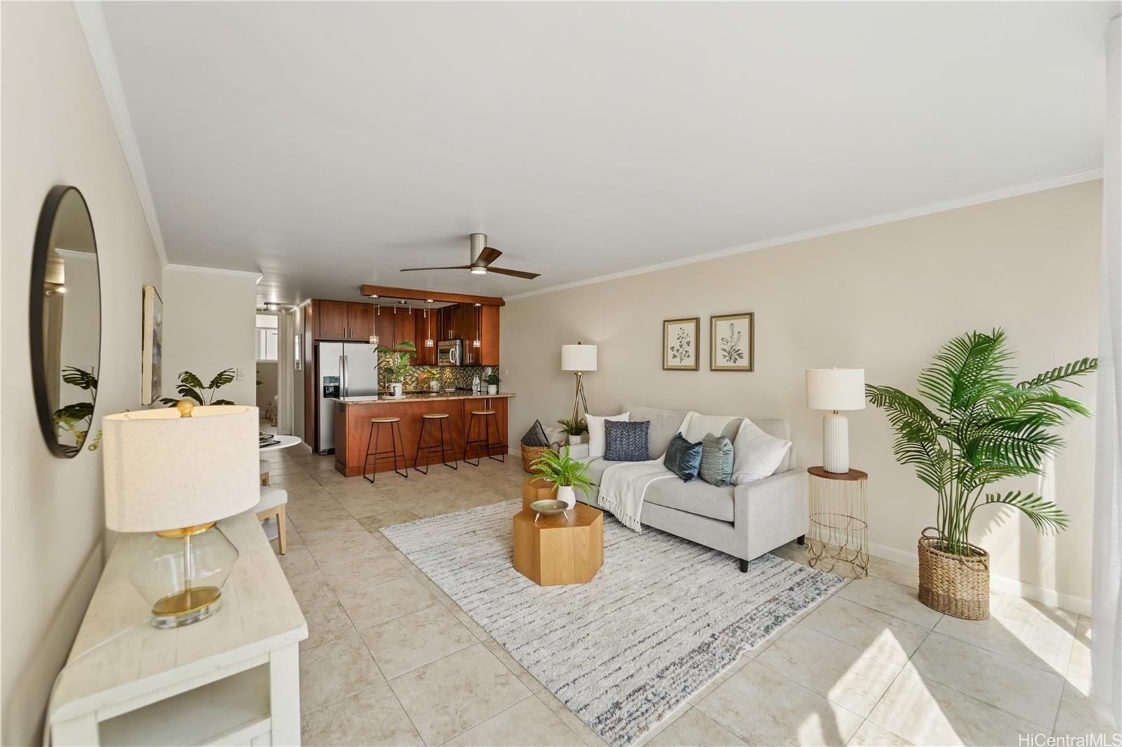 Canal House Unit 902 in WAIKIKI