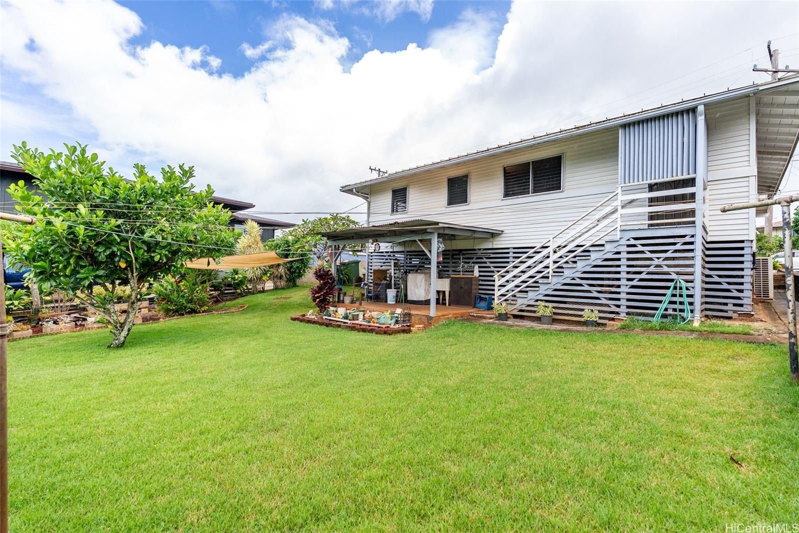 66-958 Kuewa Dr , Waialua, HI, 96791 in WAIALUA