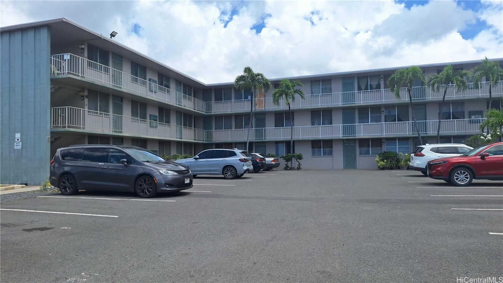 Kapalama Makai Unit 305 in KALIHI AREA