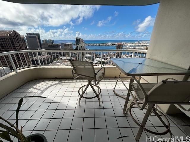 Honolulu Park Place Unit 3805 in CHINATOWN