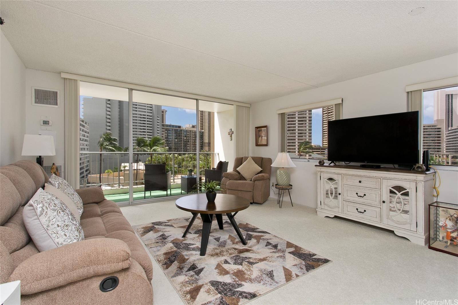 Villa on Eaton Square Unit 701 in WAIKIKI