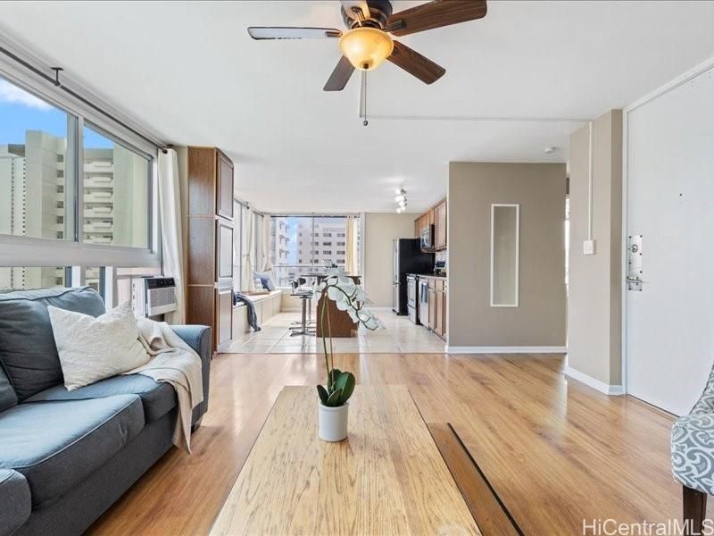 Waikiki Townhouse Unit 1604 in WAIKIKI