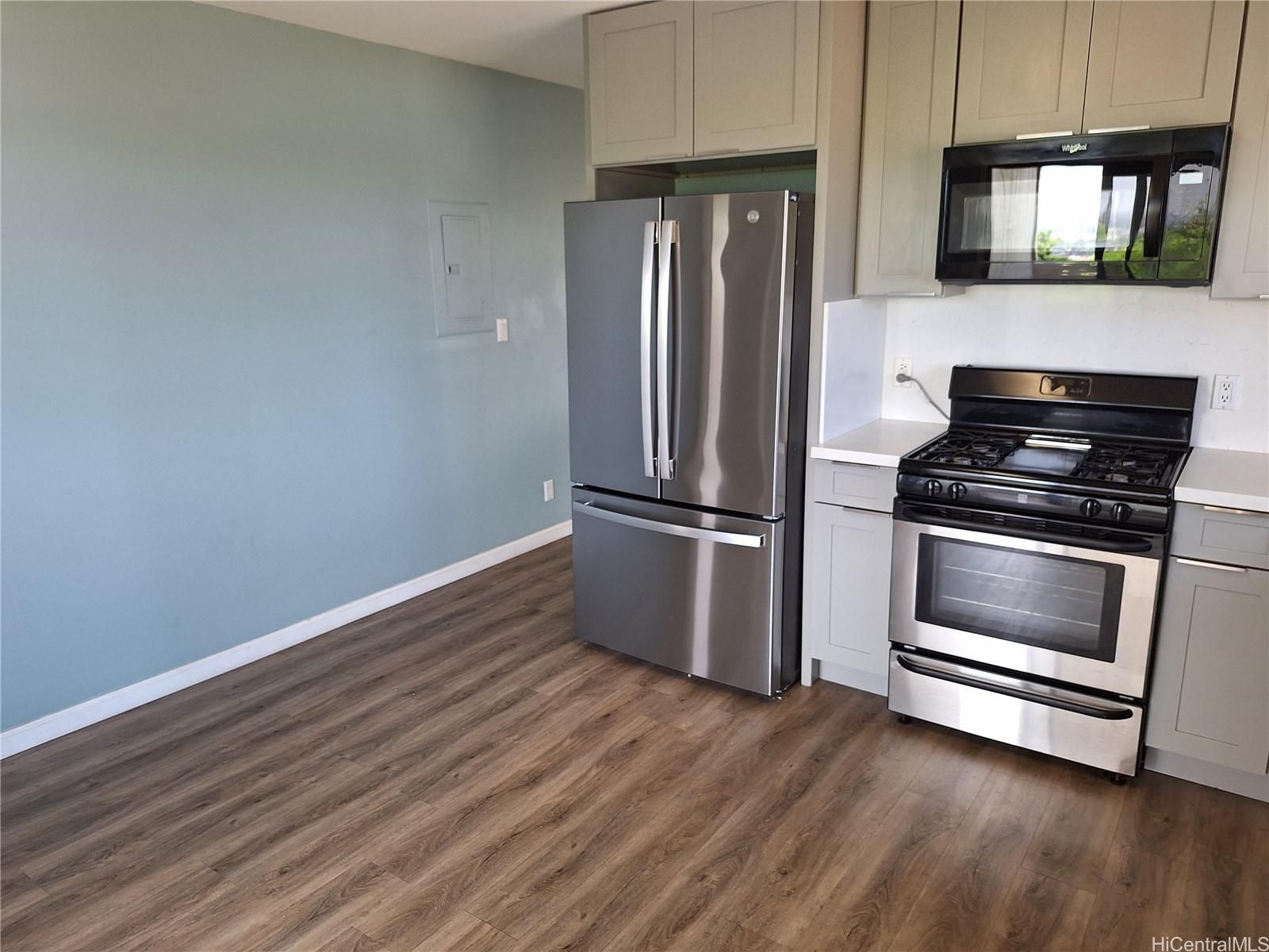 1322 Olino St #D, Honolulu, HI, 96818 in FOSTER VILLAGE