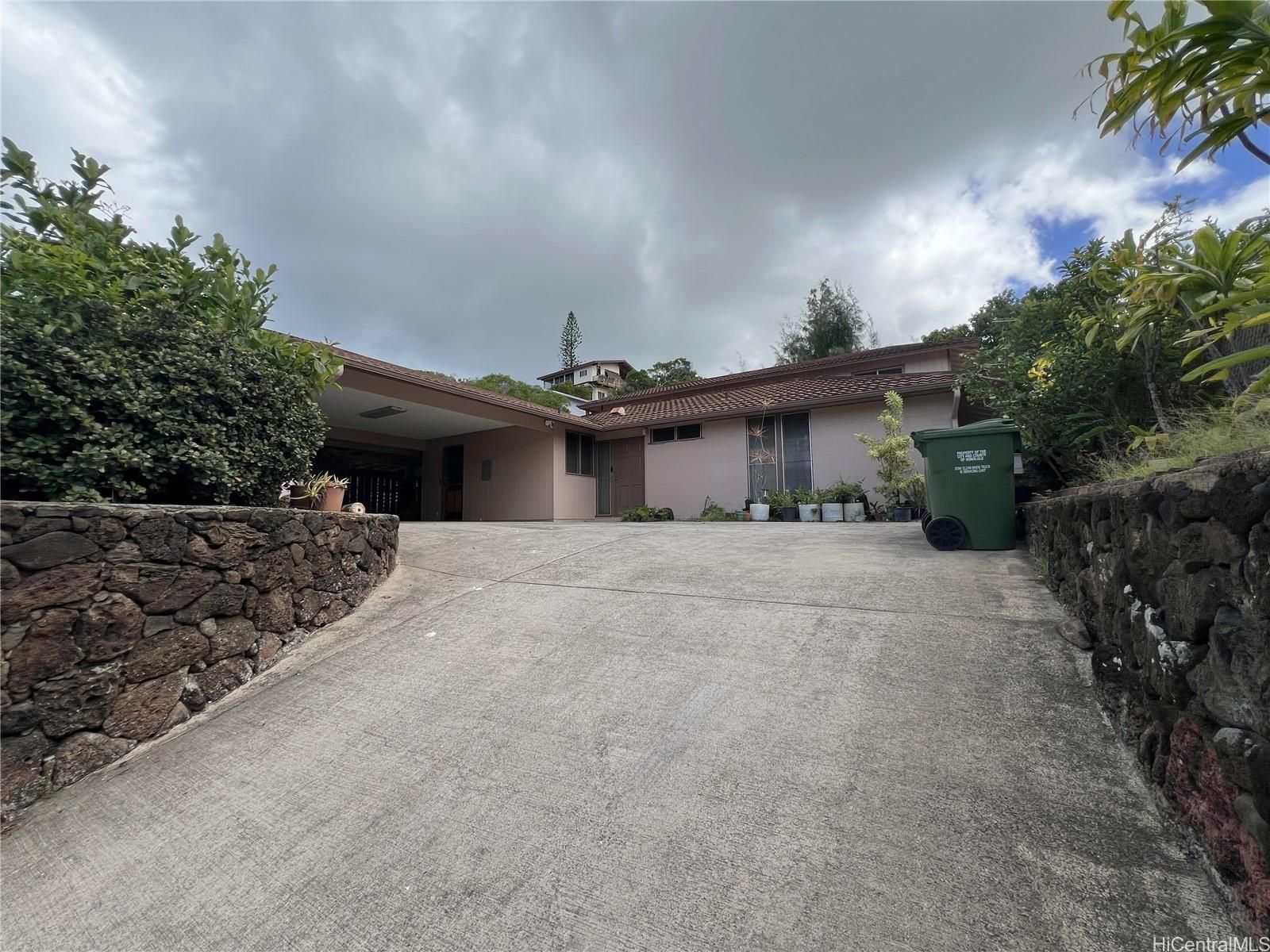 1536 Kina St , Kailua, HI, 96734 in KEOLU HILLS