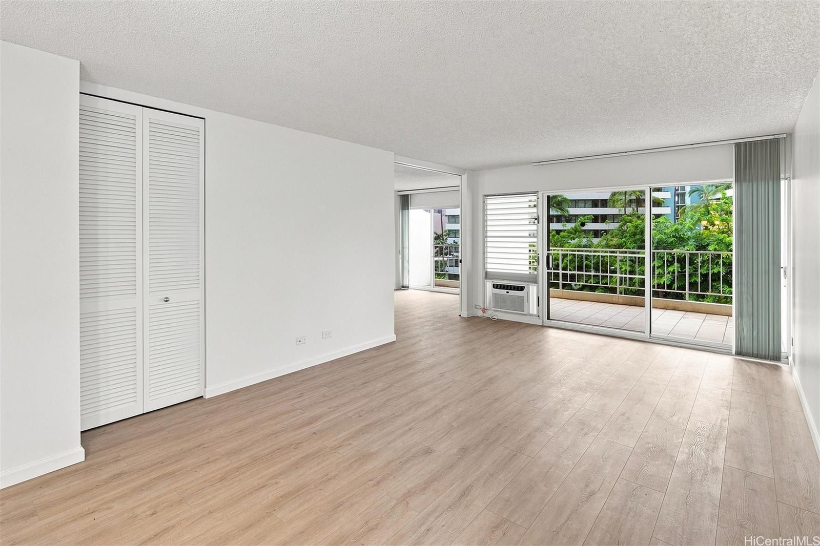 Waipuna Unit 601 in WAIKIKI