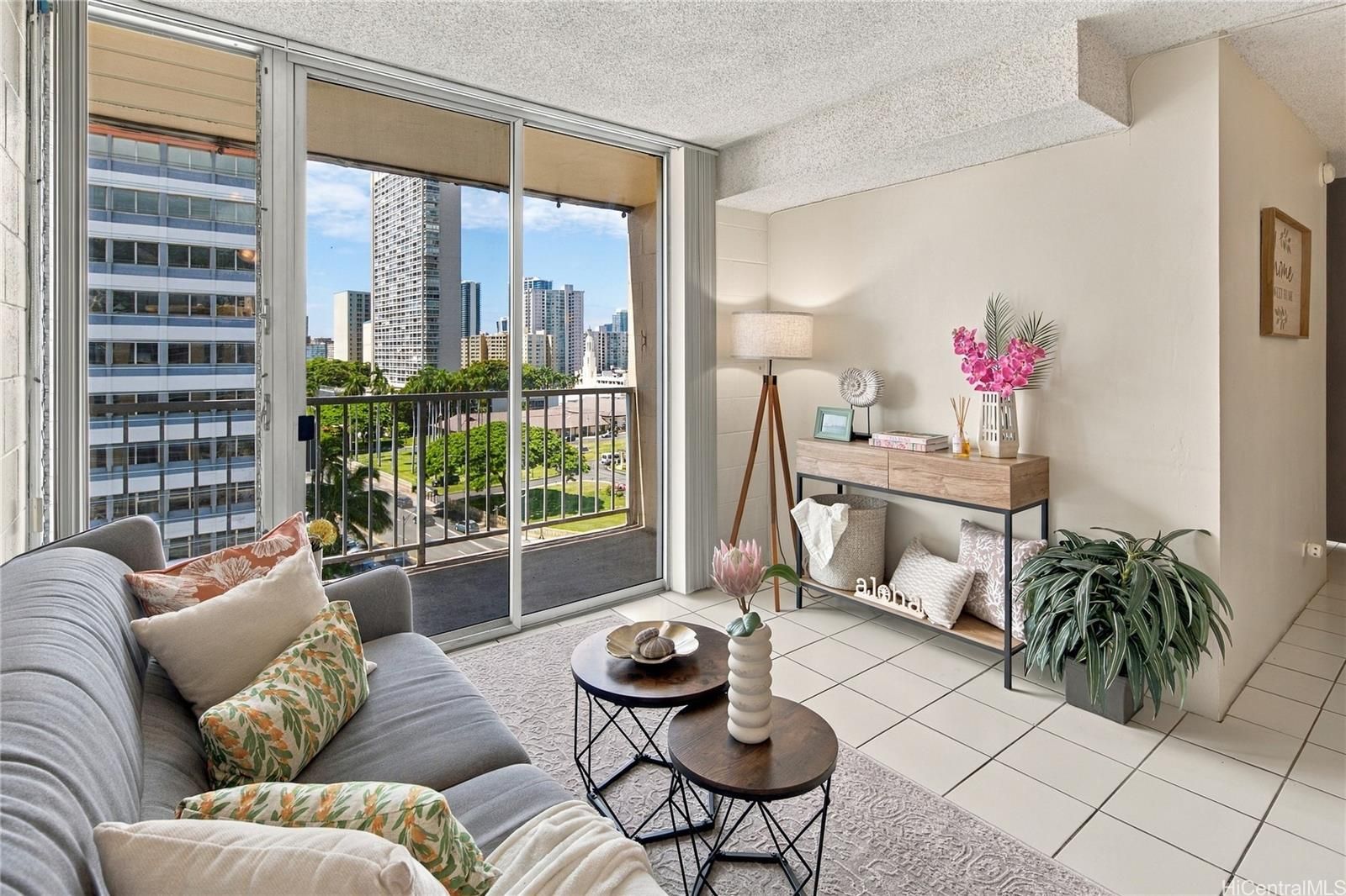 Jason Apartments Unit 906 in PUNAHOU