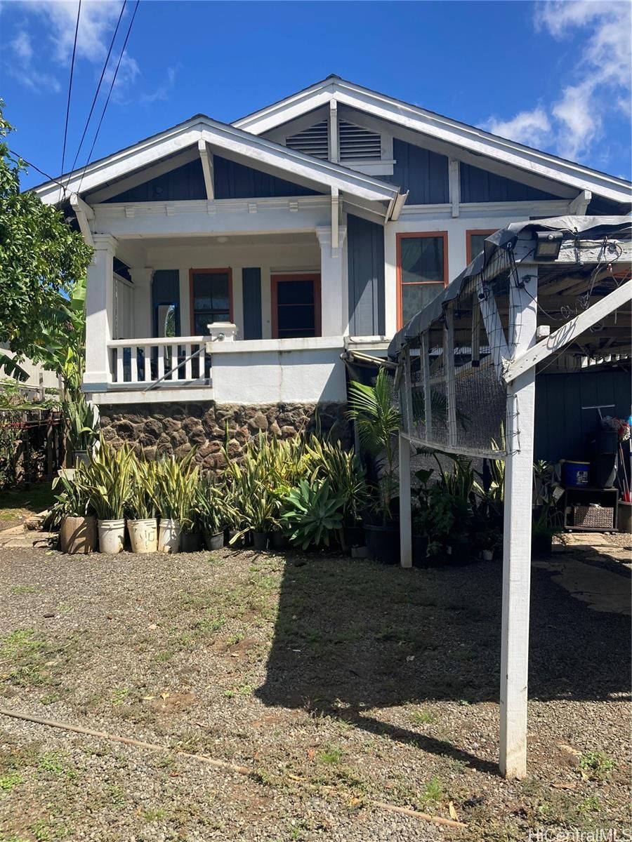 1142 Richard Ln , Honolulu, HI, 96819 in KALIHI-LOWER