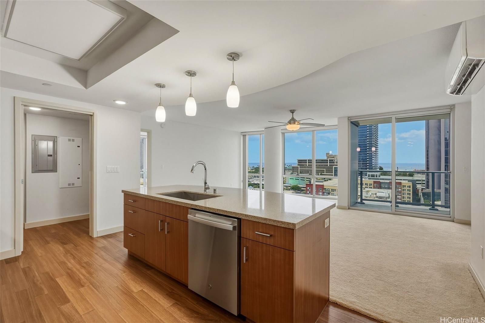 Keauhou Place Unit 1305 in KAKAAKO