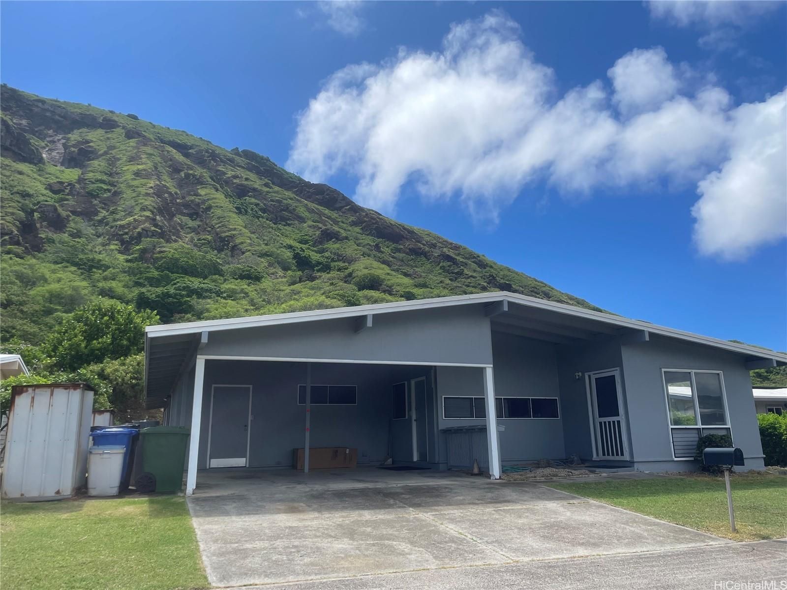 805 Ahukini St , Honolulu, HI, 96825 in KOKO HEAD TERRACE