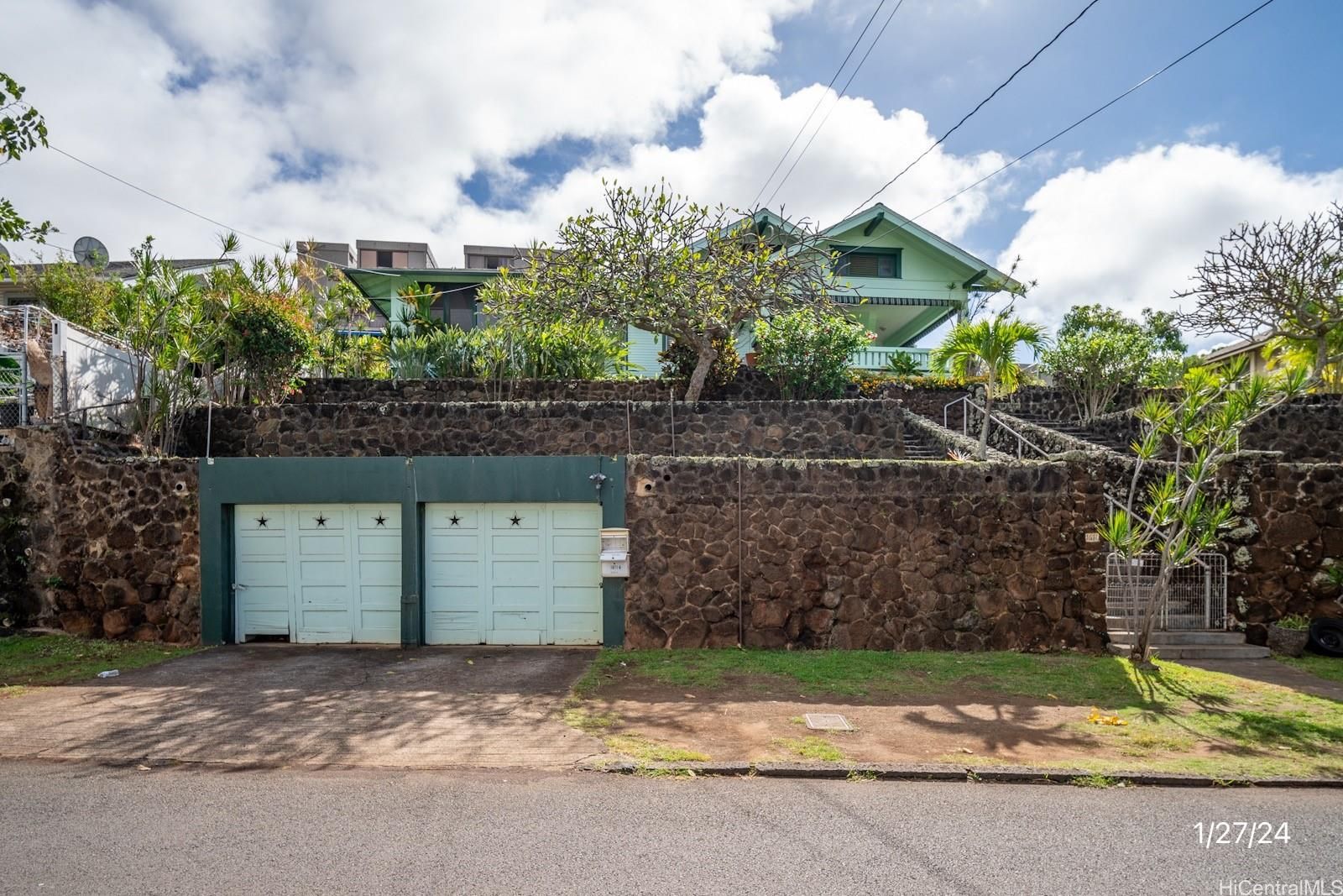 1671 Kamamalu Ave #Main House, Honolulu, HI, 96813 in PUNCHBOWL AREA