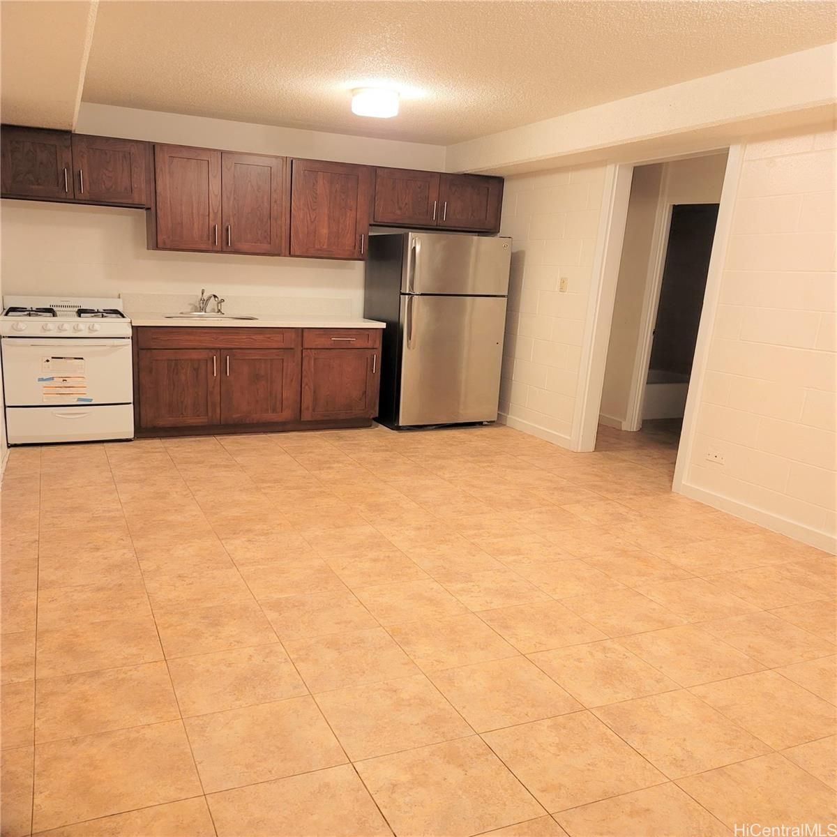 2014 Lime St #12, Honolulu, HI, 96826 in MOILIILI